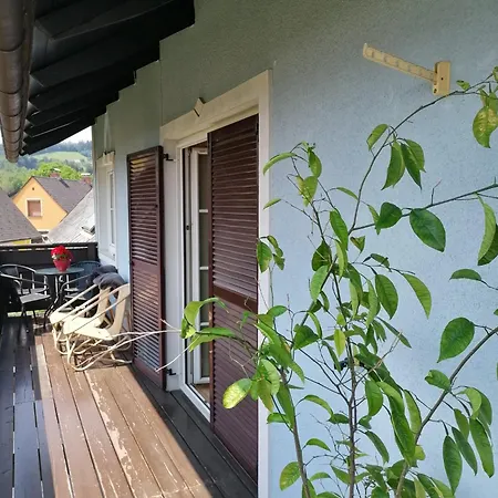 Sunshine Apartment *